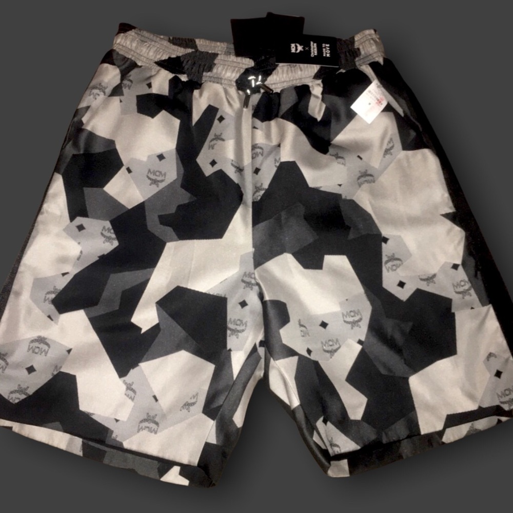 MCM Shorts Medium